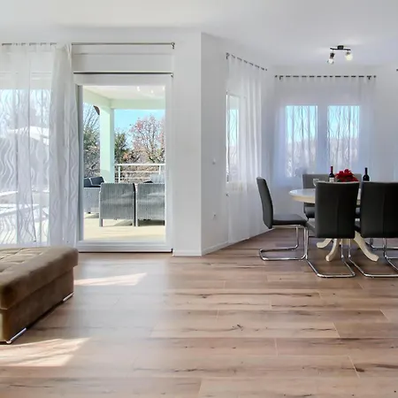 Petar By Rent Istria 布耶