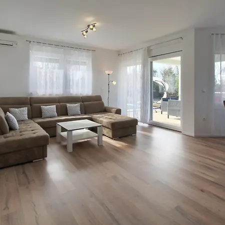 Petar By Rent Istria * Buje